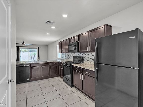 4th image of 4544 Velvet Oak Ct