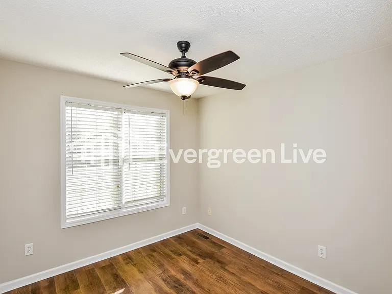 121 Lamirda Ct NW — Photo 11