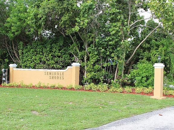 2nd image of 2125 Seminole Shores Ln