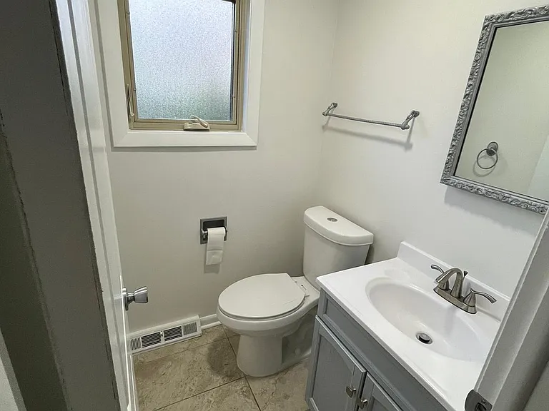 431 N Northwest Hwy #A — Photo 9
