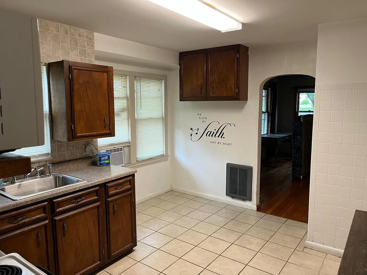 2 bed, 831 sqft, $1,000 — Photo 4