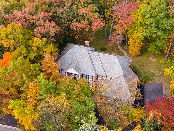 4th image of 4731 Wellington Dr