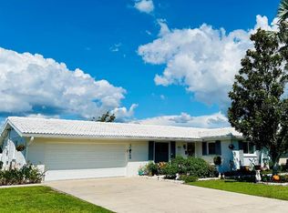 341 Pine Tree Rd, Venice, FL 34293