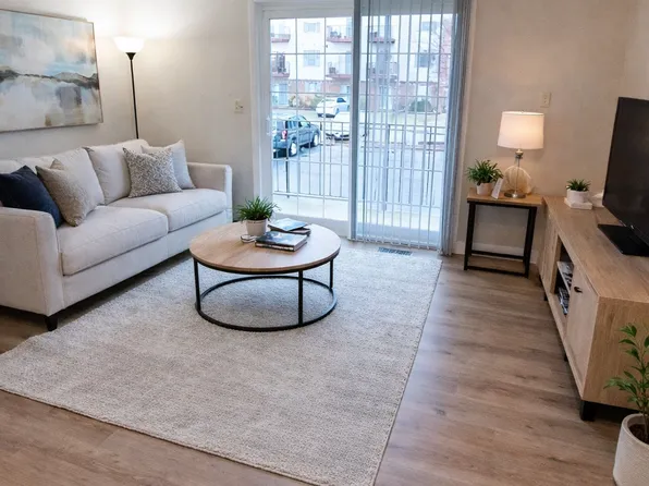 2491 Sycamore Ln, West Lafayette, IN