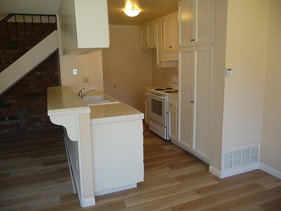 4th image of 8830 Mission Vega Ct Unit 3