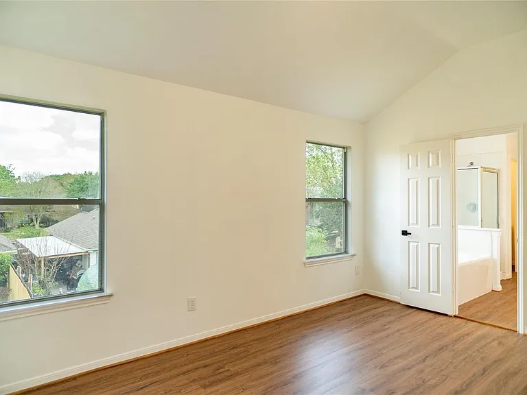 16327 Woma Ct — Photo 23