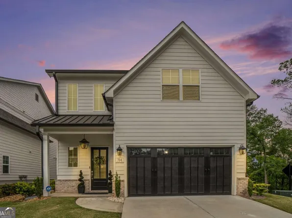 704 Fairlane Rd, Marietta, GA 30064