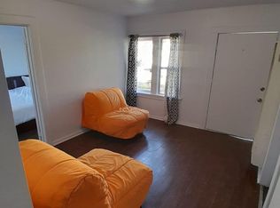 902 1/2 W 52nd St, Los Angeles, CA 90037