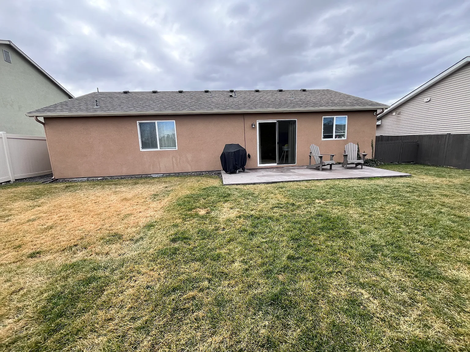 3 bed, 1266 sqft, $2,100 — Photo 4