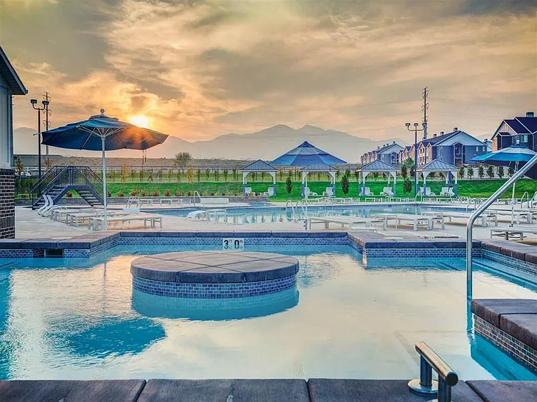 Affinity 56 swimming pool