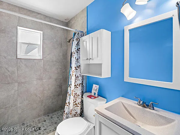 121 Franklyn Ave #EAST — Photo 10