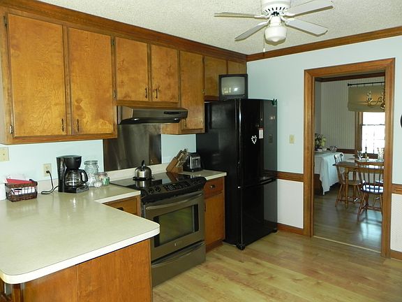 5th image of 107 Livingston Dr