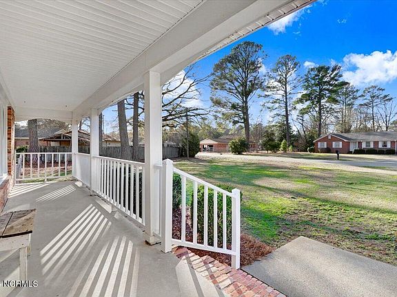 2nd image of 504 Sherwood Avenue