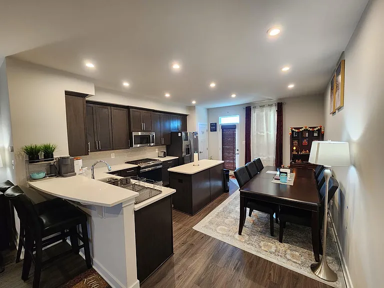 2626 Jetstream Rd — Photo 2