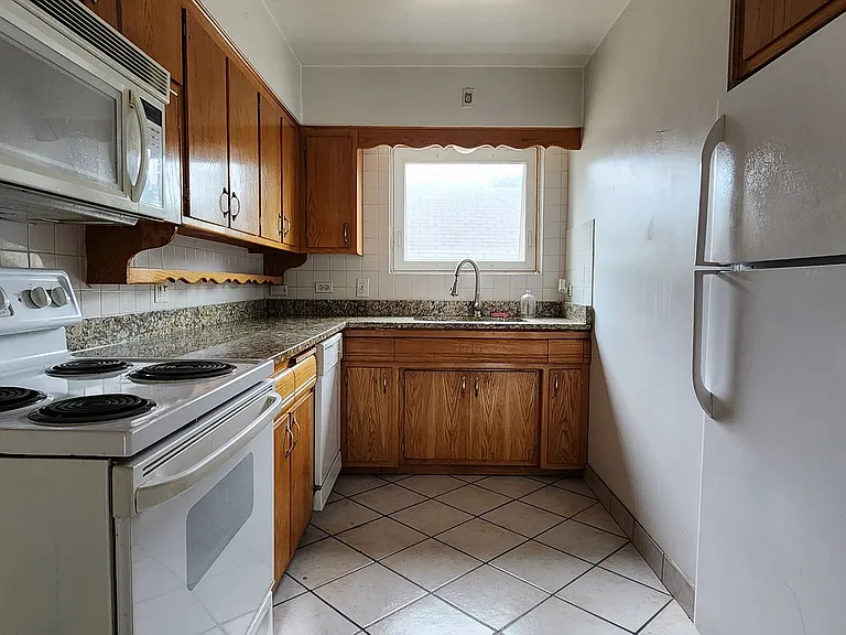 6801 13th St #2E — Photo 4