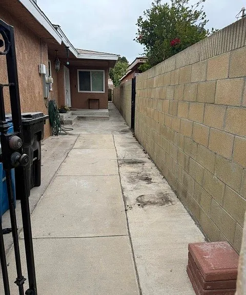 4431 W 162nd St — Photo 3