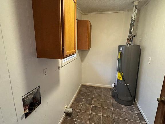 5th image of 121 Central St