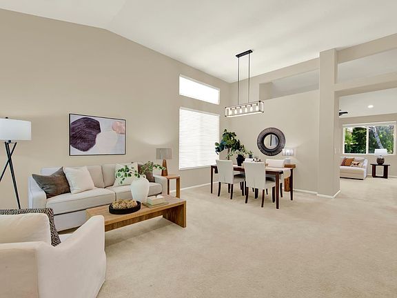 2nd image of 4829 S Ridgefield Way