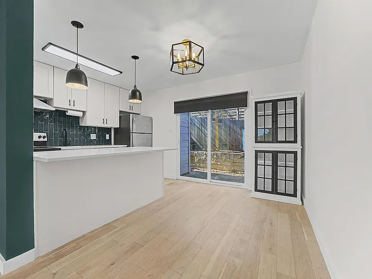 3806 Southridge Dr #4 — Photo 5