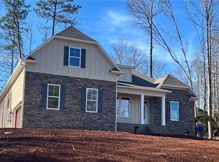 202 Spyglass Ln, Seneca, SC 29678