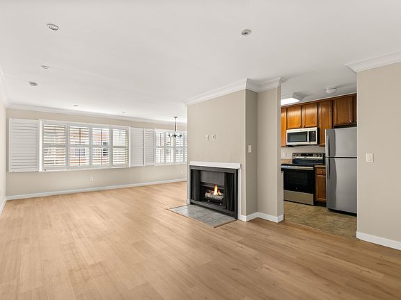 3rd image of 840 Turquoise St Unit 319