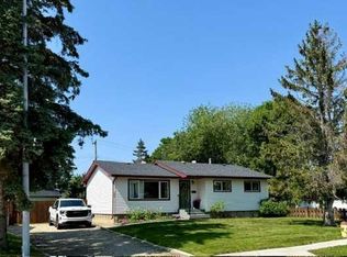 8626 E 99b St, Grande Prairie, AB T8V 2J4