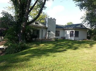 3015 Henderson Ave SE, Cedar Rapids, IA 52403