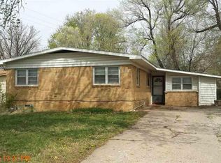 1442 E Beaumont Dr, Wichita, KS 67219