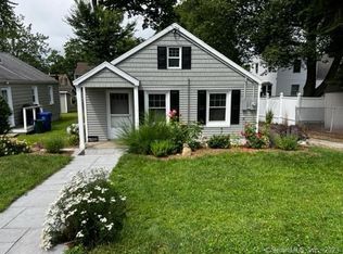 11 Highwood Ave, Norwalk, CT 06850