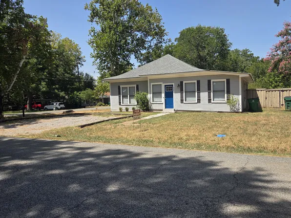400 William St, Pottsboro, TX 75076
