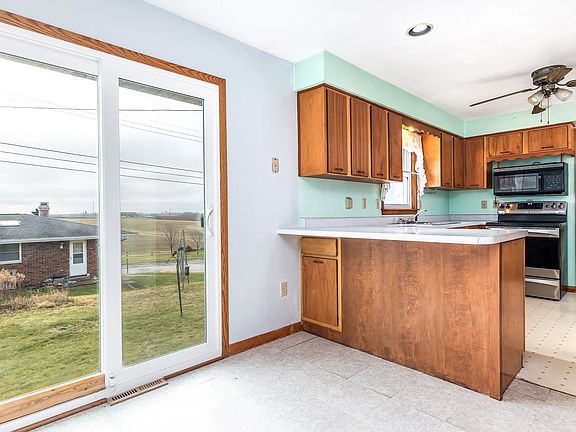 4th image of 263 Saint Ann Ave