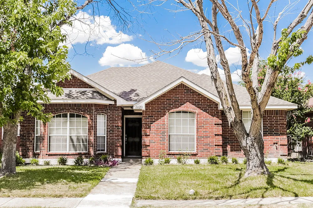 3 bed, 2.0 bath, 1476 sqft, $3,000 — Photo 1