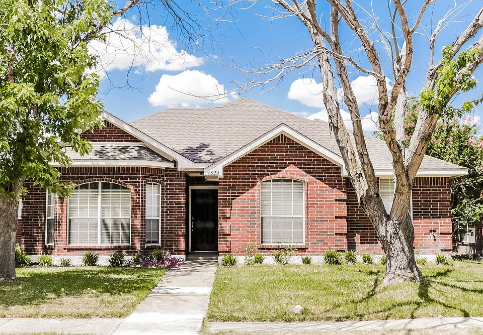 2823 Saint Martin Dr