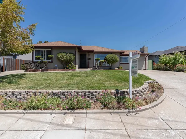 2540 Tara Hills Dr, San Pablo, CA 94806