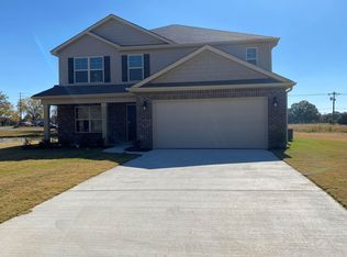 1102 Fountainview Dr, Hartselle, AL 35640