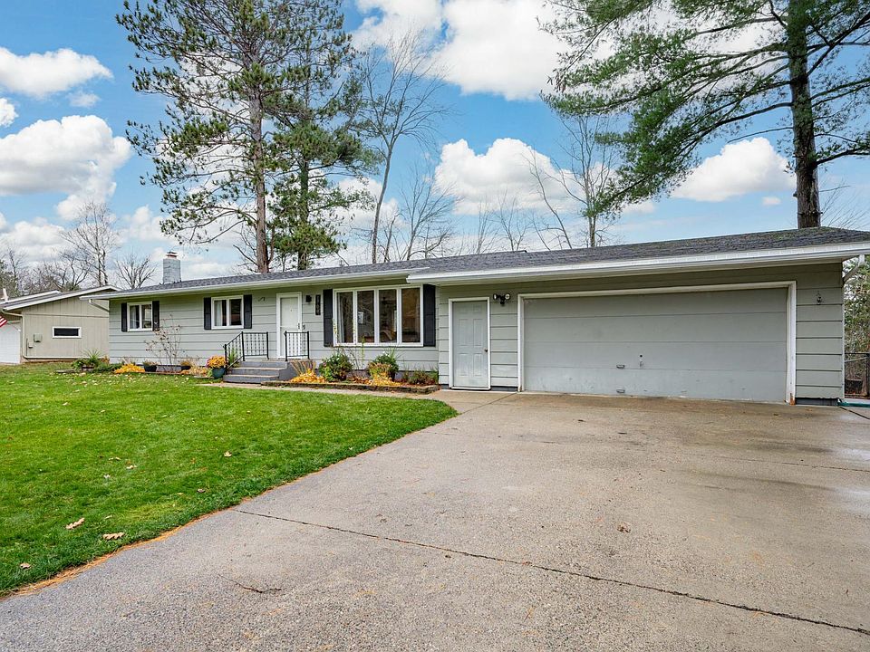 1st image of 1706 Fraser Dr
