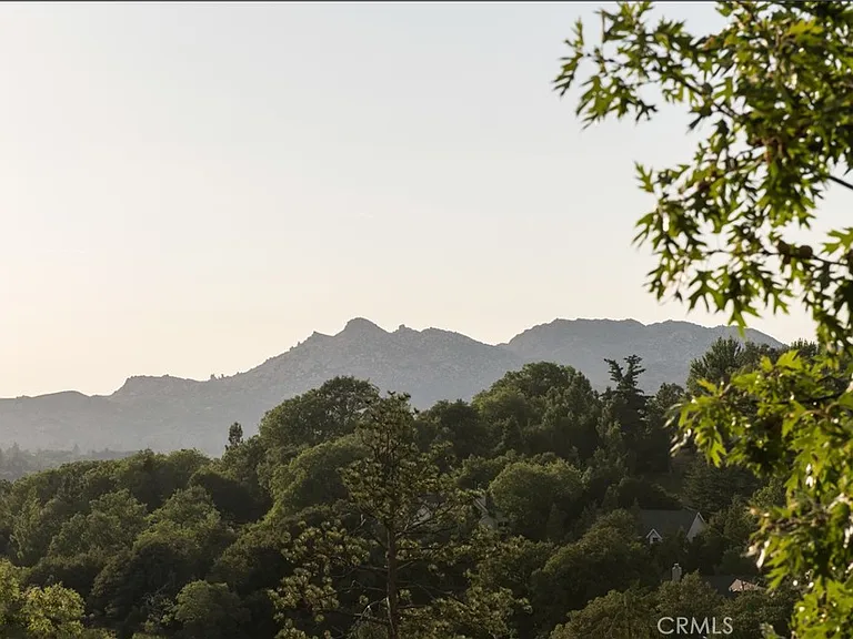 1477 Sequoia Dr — Photo 25
