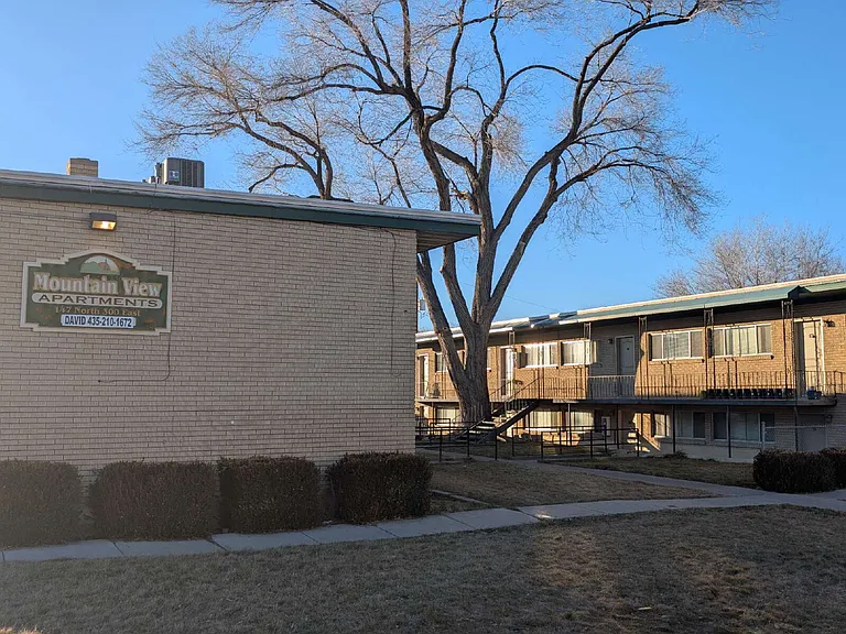 147 N 300 E #6 — Photo 1