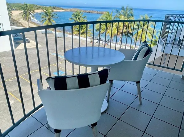 Cond Paraiso De Mar Chiquita #D-3, Manati, PR 00674