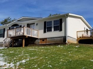 105 Debbie Ln, Hayesville, NC 28904