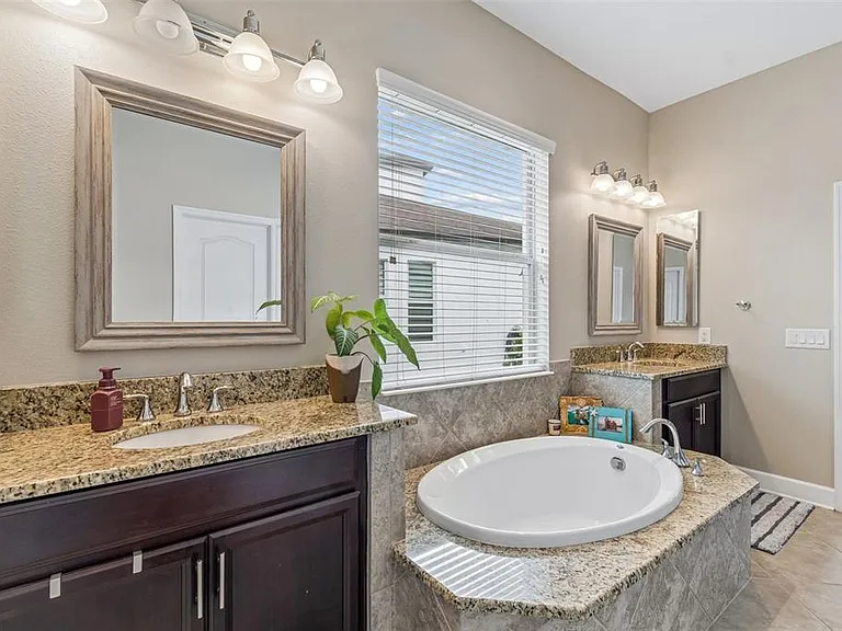 4123 Windcrest Dr — Photo 28