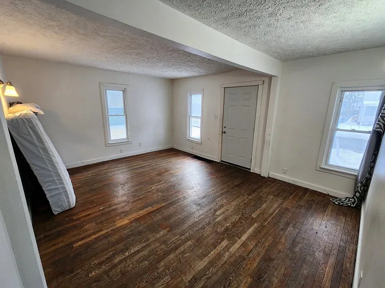 1700 Buchanan Ave SW #1704 — Photo 3