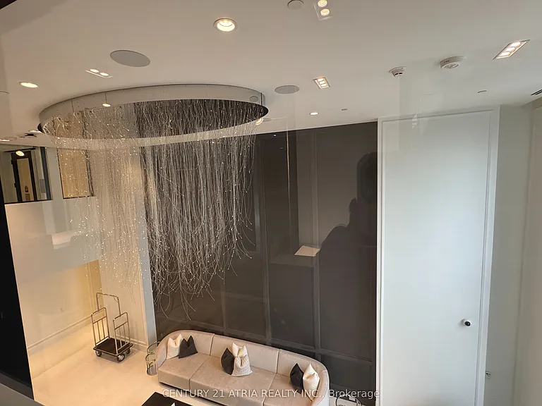 115 Denison Ave #402 — Photo 23