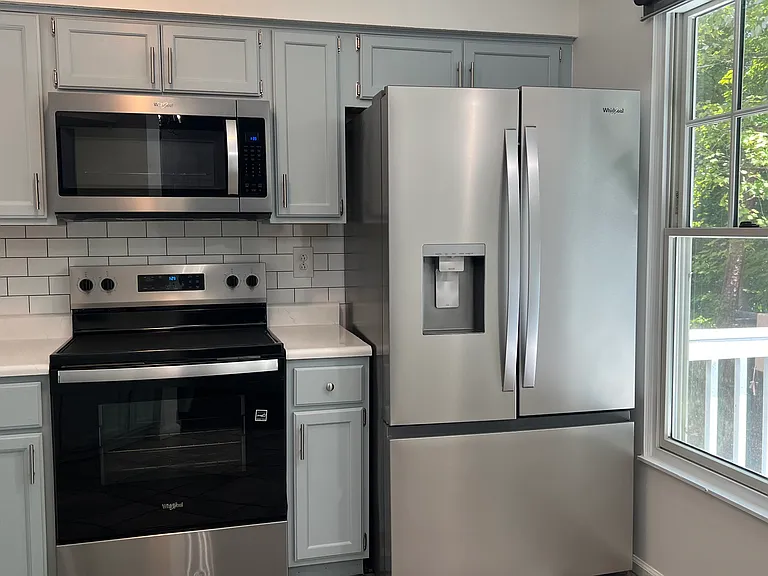 7506 Batavia Ln — Photo 10
