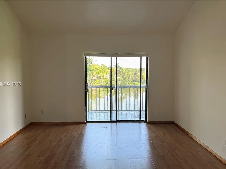 11225 W Atlantic Blvd #304 — Photo 3