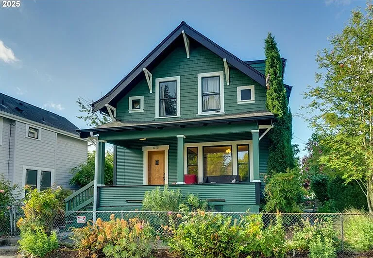 1236 N Emerson St #B — Photo 1