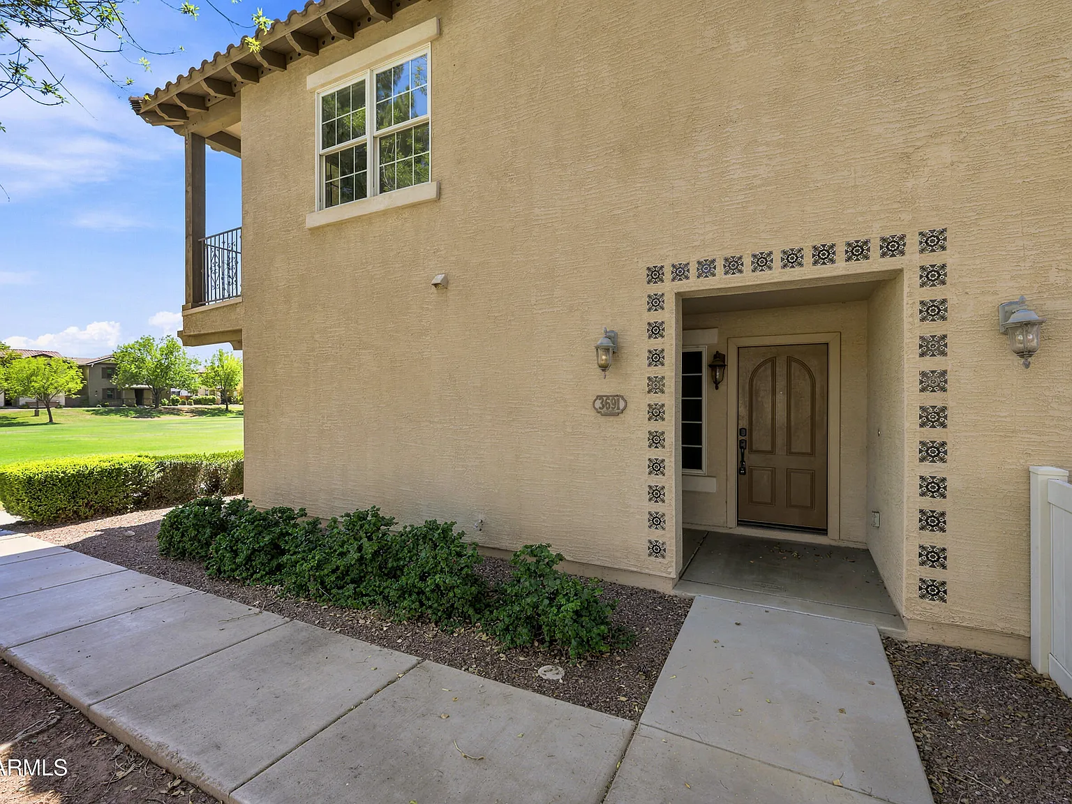 3 bed, 2.5 bath, 2035 sqft, $2,250 — Photo 4