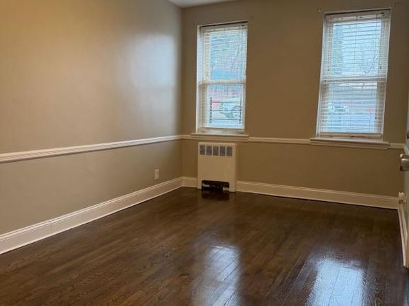 1549 Central Park Ave