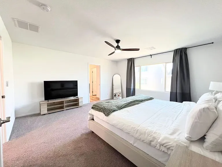 5888 Becklow Gardens Ave — Photo 24