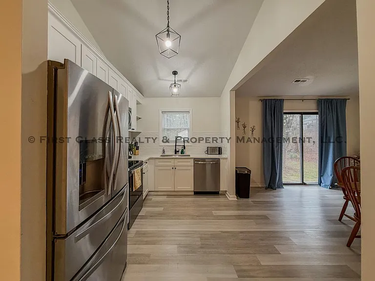 5819 Woodrock Ct — Photo 6